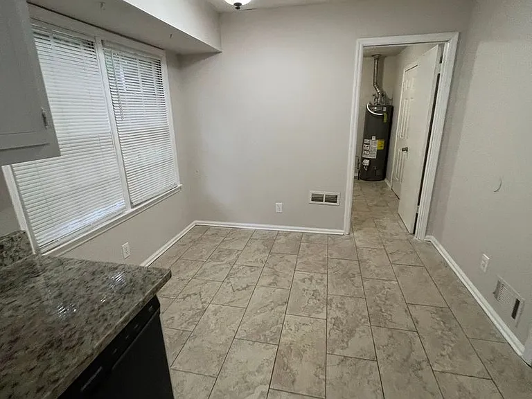 3861 Imperial Dr — Photo 7