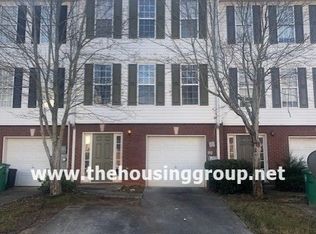 5685 Strathmoor Manor Cir, Lithonia, GA 30058