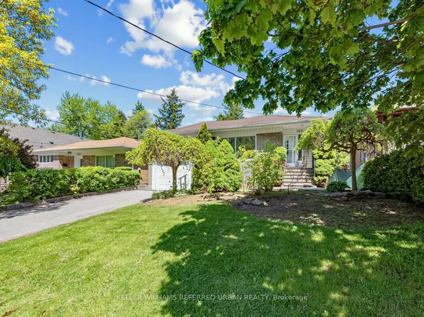 202 Park Home Ave, Toronto, ON M2R 1A2