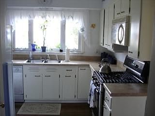 5th image of 111 Northgate Dr
