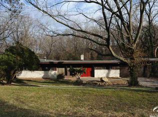 926 Avalon Rd, Lawrence, KS 66044