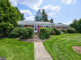 90 Overlook Ave, Lancaster, PA 17601