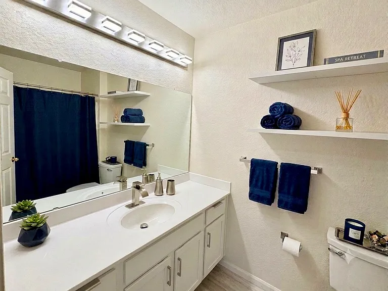 Virtual Staging Master Bath
