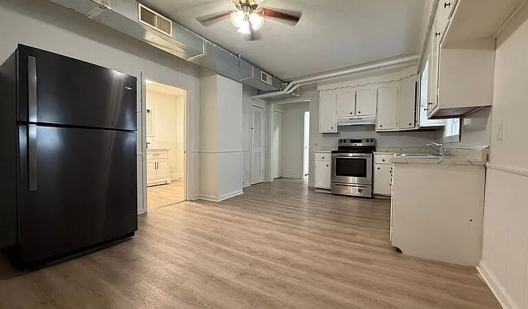 3 Charles St #2L — Photo 4