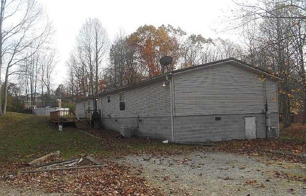 2nd image of 625 Beech Bottom Rd