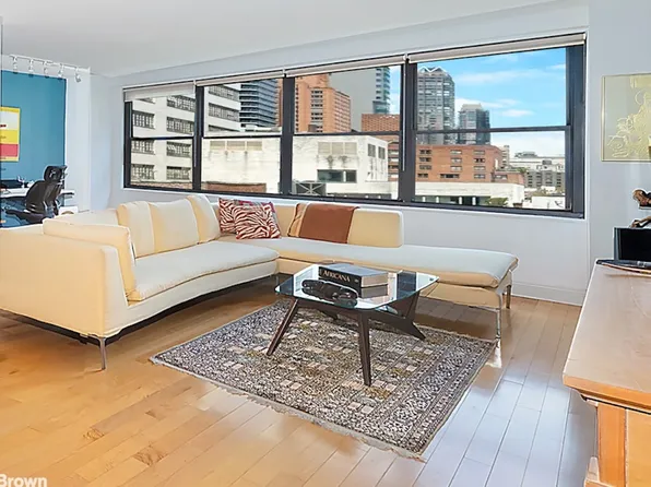 225 E 57th St APT 8M, New York, NY 10022