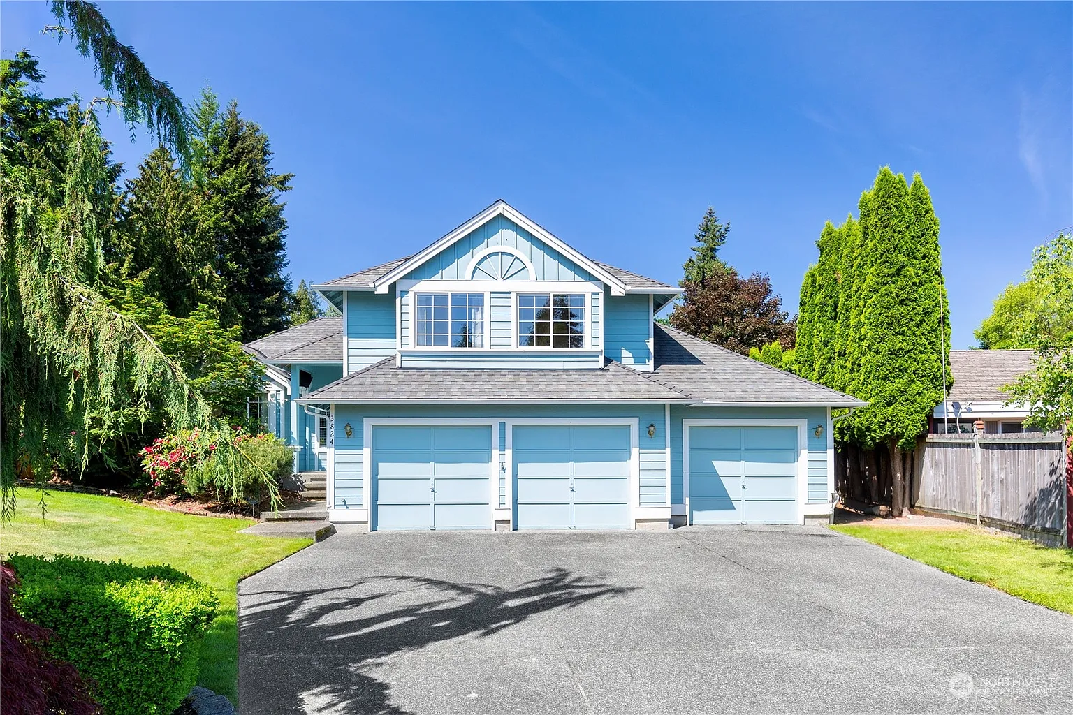 3824 Maple Road photo 1