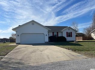 407 Empress Ln, Herrin, IL 62948