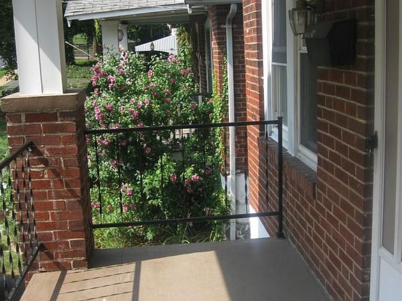 3rd image of 42 S Hartnett Ave