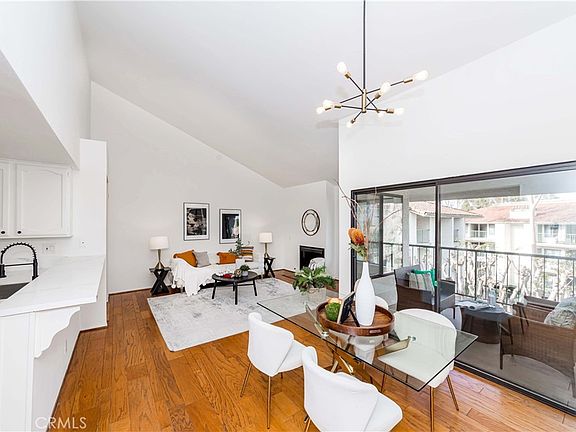 3rd image of 2301 Apricot Dr