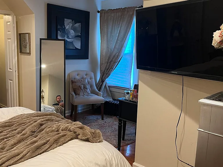 907 Summit Ave #3A — Photo 5