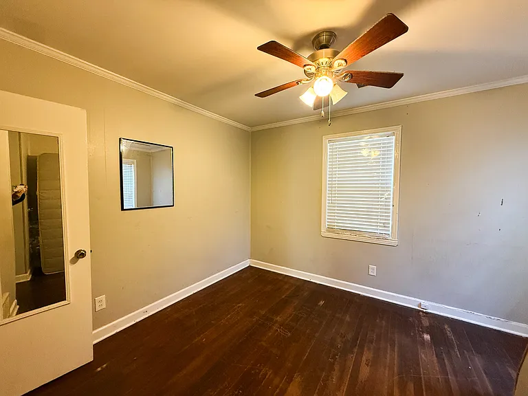 1027 Waring Rd — Photo 13