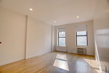 423 Amsterdam Avenue, #3A