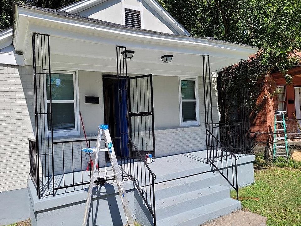 2nd image of 727 Olympic St
