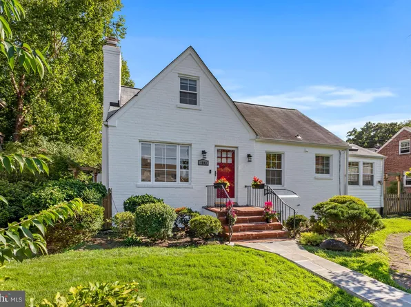 4803 Westway Dr, Bethesda, MD 20816