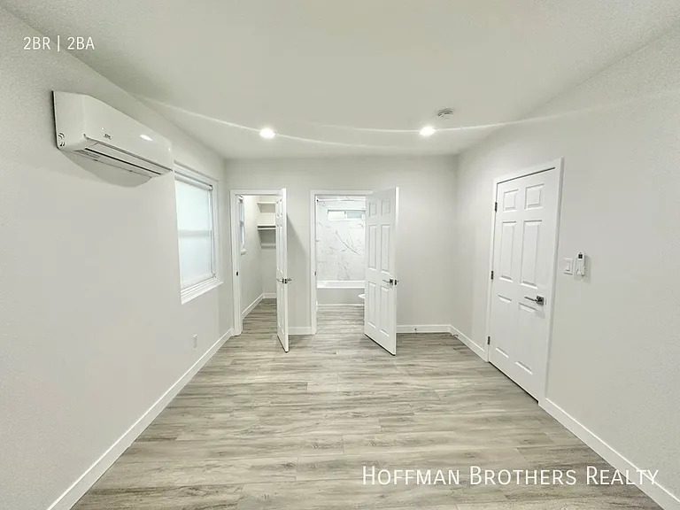 608 1/2 W Hillcrest Blvd — Photo 11