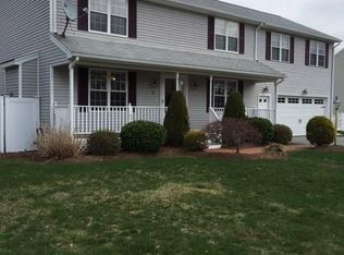 31 Scituate Farms Dr, Cranston, RI 02921