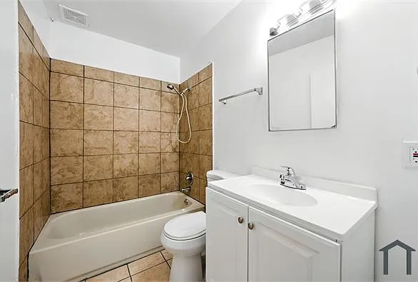7123 Holly St #C — Photo 19