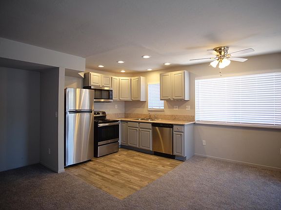 3rd image of 6709 E Calle La Paz Unit D