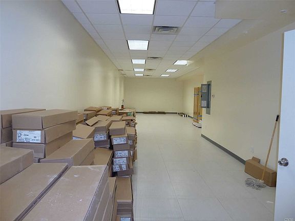 4th image of 61-12 220th St