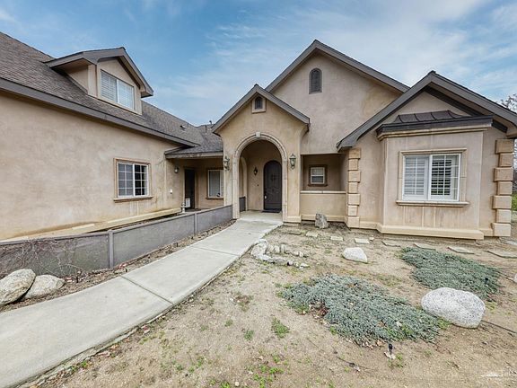 4th image of 24281 Jacaranda Dr