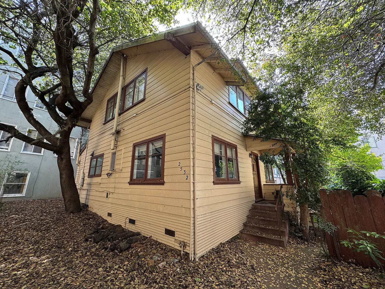 3 bed, 1352 sqft, $1,100 — Photo 1
