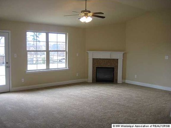 2nd image of 7673 Walnut Glen Dr