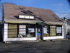 1st image of 1147 Locust Ave