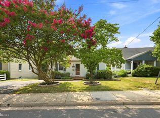 1200 N Roosevelt St, Arlington, VA 22205