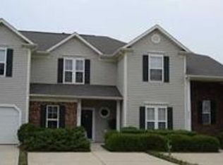 8852 Cinnabay Dr, Charlotte, NC 28216