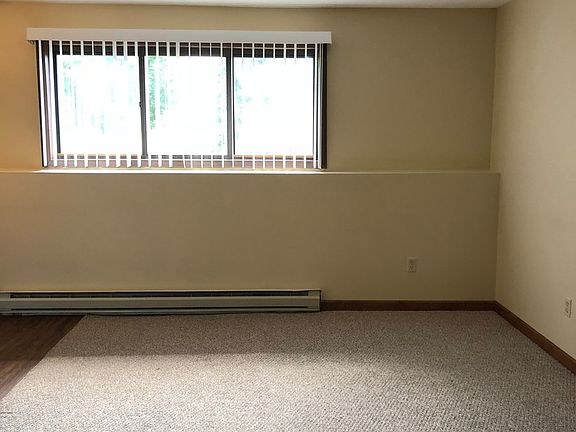 3rd image of 427 E Main St APT C2