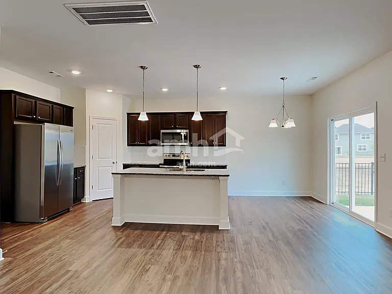 5433 Lake Water Ct — Photo 4