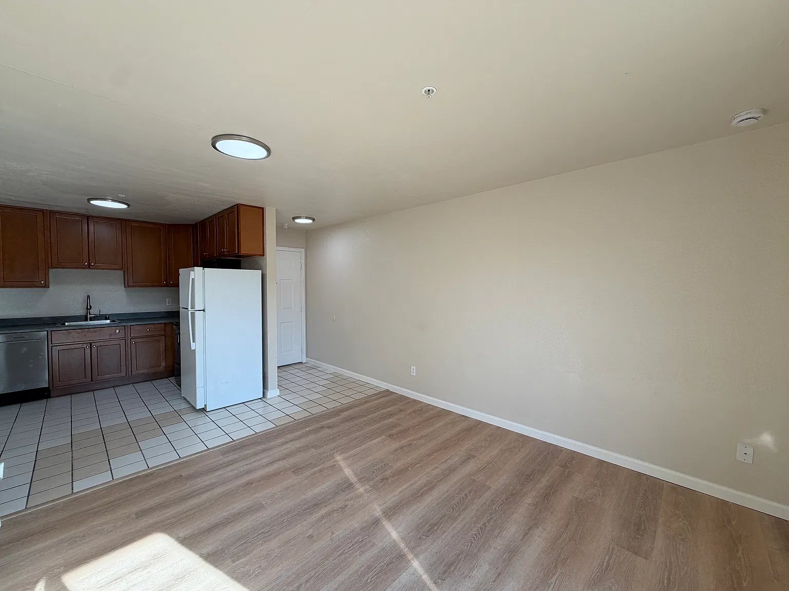 Dixon Landing Apartments — Photo 2