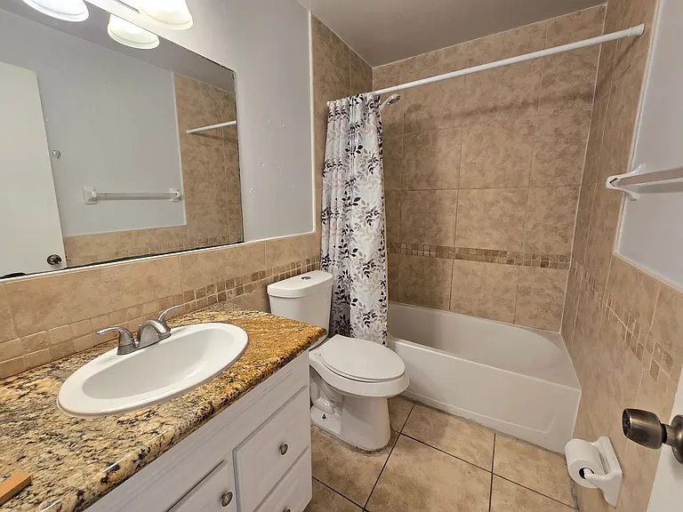 2740 Hidden Lake Blvd #A — Photo 8