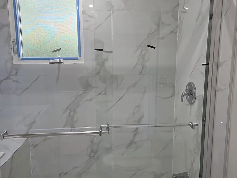 420 Winfield Ter #UPPER FLOOR — Photo 13