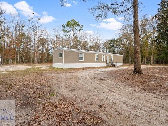 3rd image of 134 Smiley Hall Rd