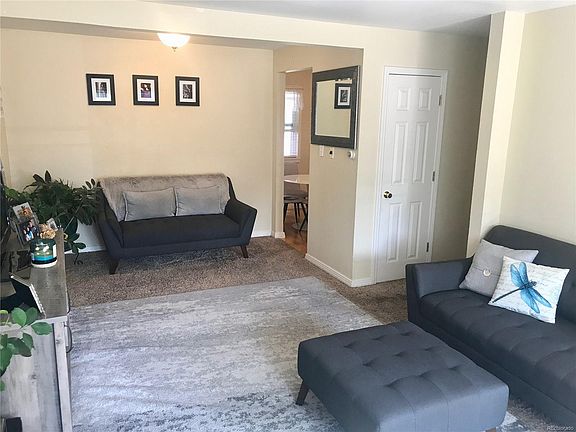 4th image of 9440 Lillian Ln