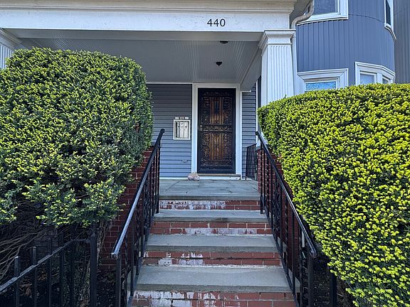 4th image of 440 Washington St #1