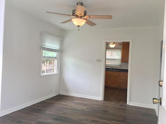 2nd image of 145 Avenida Miramar