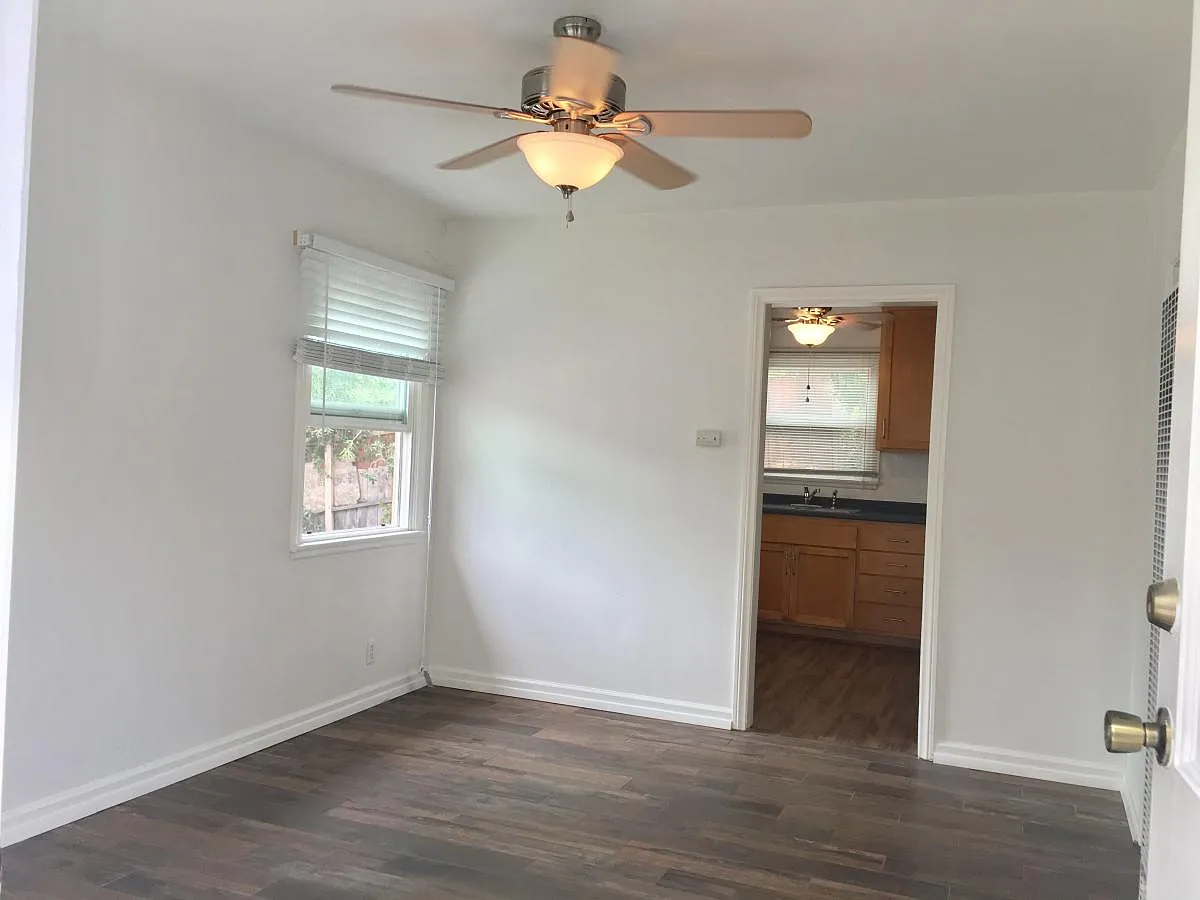 Building Photo - 145 Avenida Miramar