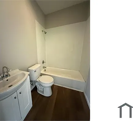 4 bed, 1298 sqft, $1,300 — Photo 2