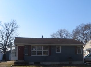 1415 Prospect Ave, Clinton, IA 52732