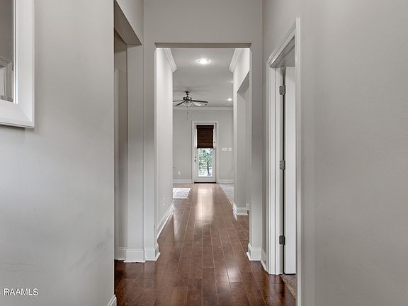 4th image of 107 Bennington Ln