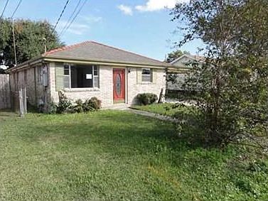 2nd image of 7913 Marquis St