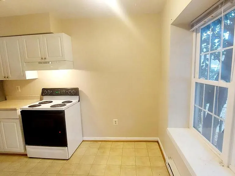 14642 Keeneland Cir — Photo 10