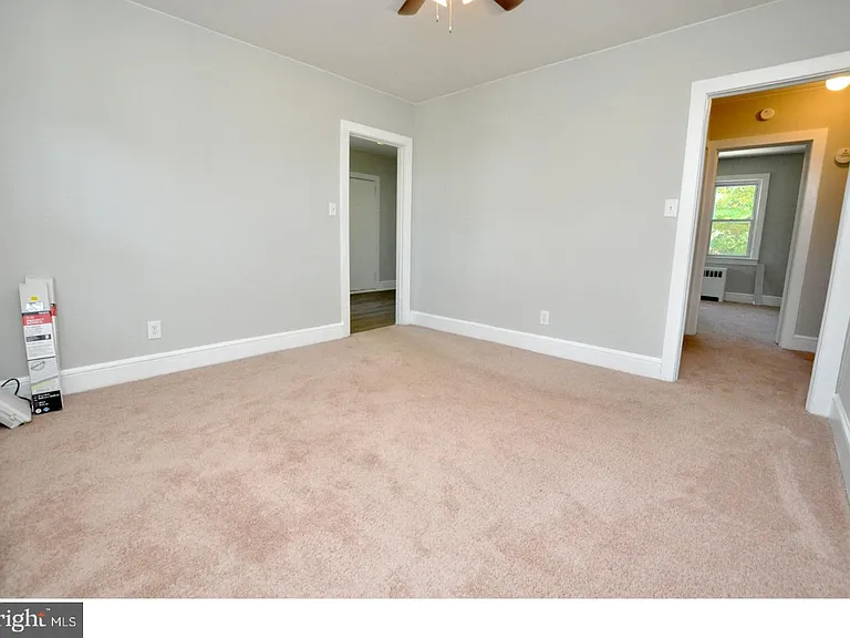 2221 Marne Hwy #2B — Photo 13