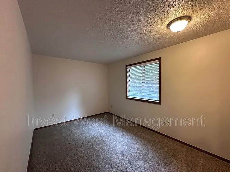 1904 SE Blairmont Dr — Photo 17