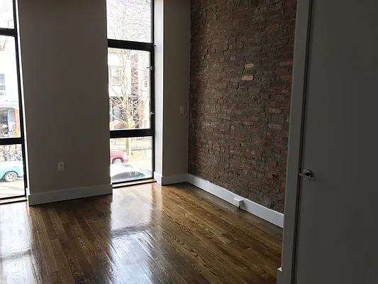 Rented by Premier Metro Realty Corp | media 13