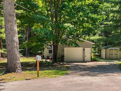 1180 White Pine Ct, Interlochen, MI, 49643