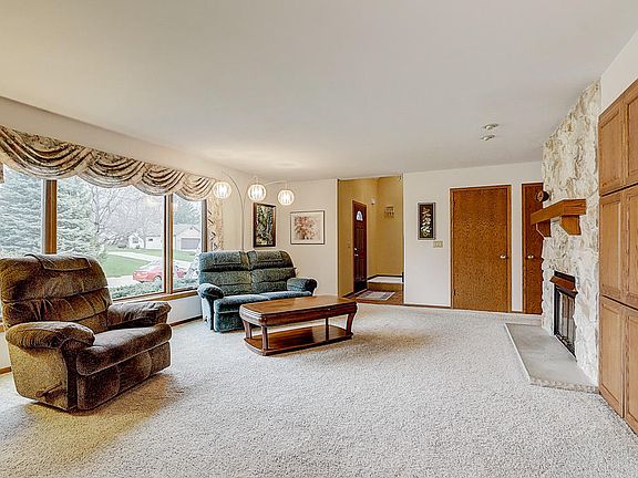 4th image of 10461 W Palmersheim Dr